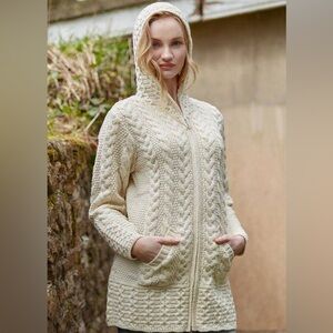 ARAN CRAFTS 100% WOOL HOODED COAT WITH CELTIC KNOT ZIPPER - Made in Ireland